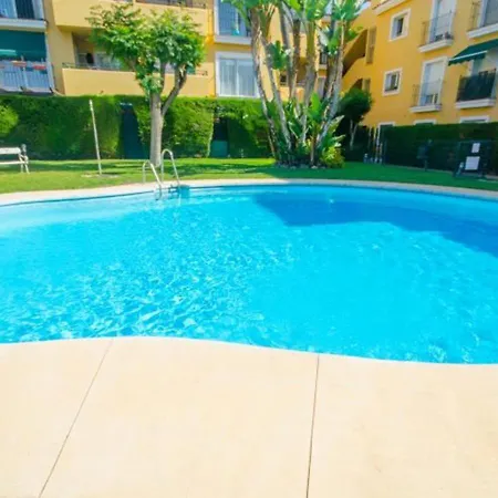 Apartament Alambra Del Sol - Coastal Retreat By The