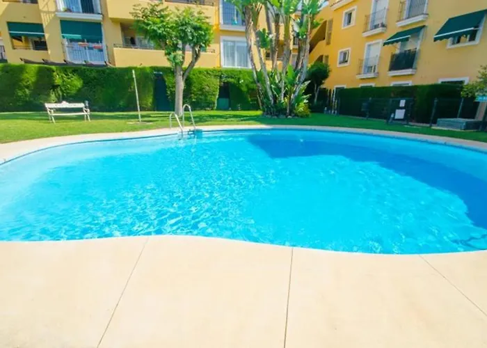 Apartment Alambra Del Sol - Coastal Retreat By The