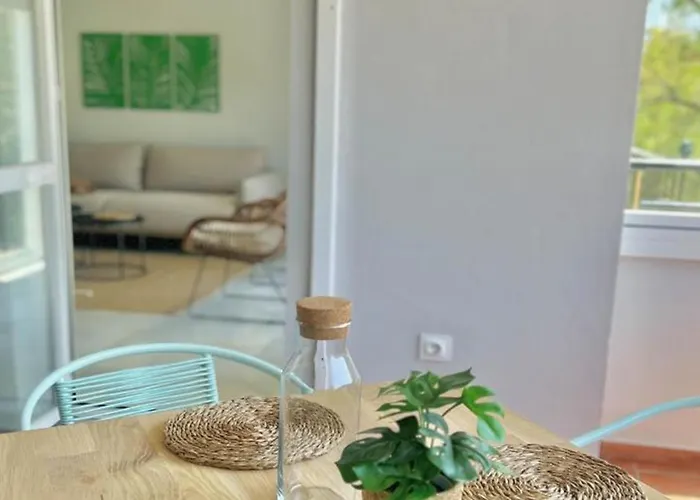 Alambra Del Sol - Coastal Retreat By The Apartment *